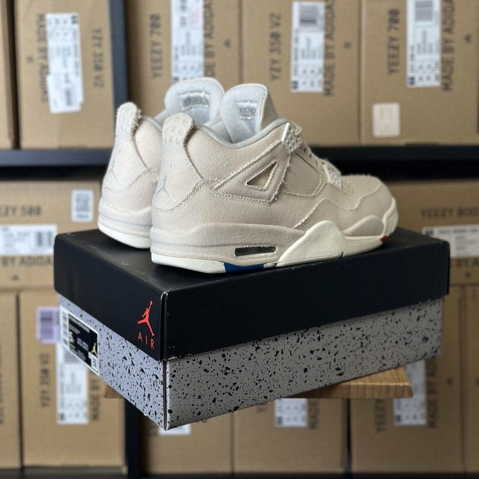 Jordan 4 Retro Blank Canvas - 38 - Bucharest Kicks