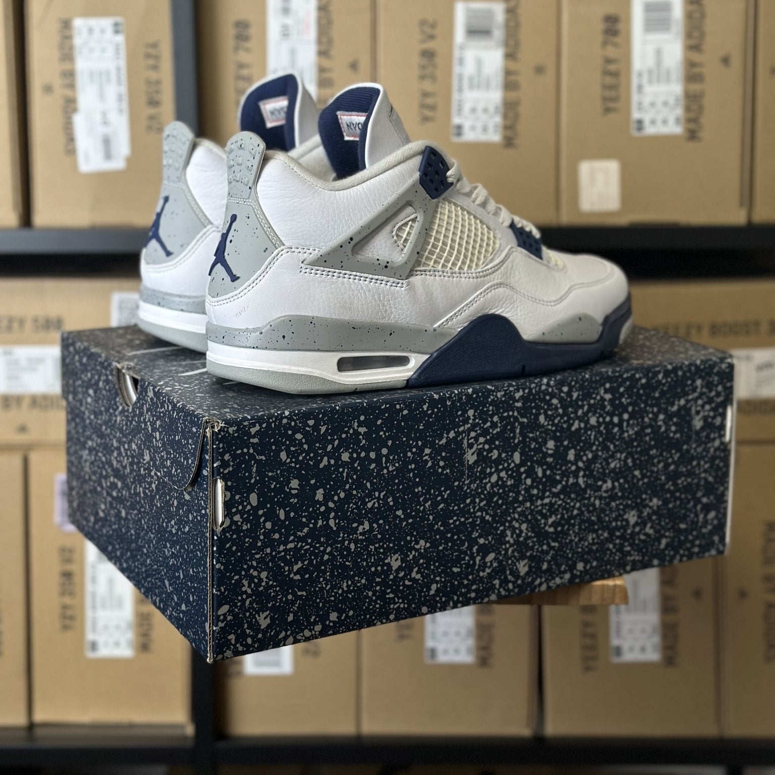 Jordan 4 Retro Navy - 42 - Bucharest Kicks