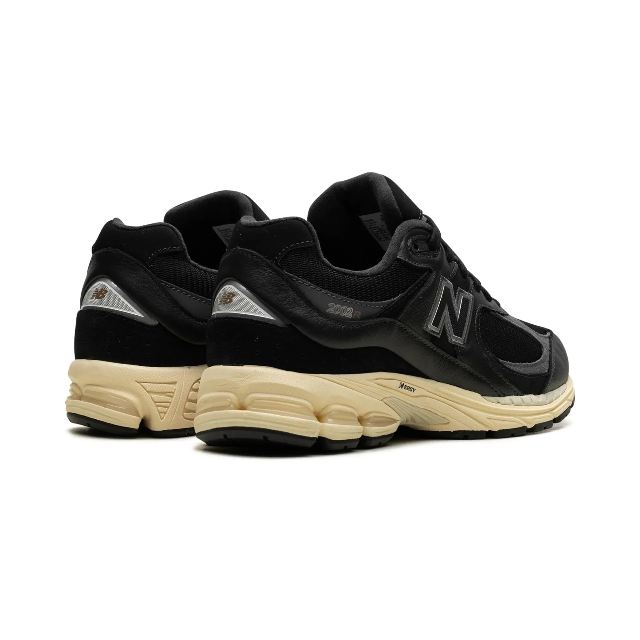 New Balance 2002R Vintage Black White - Bucharest Kicks