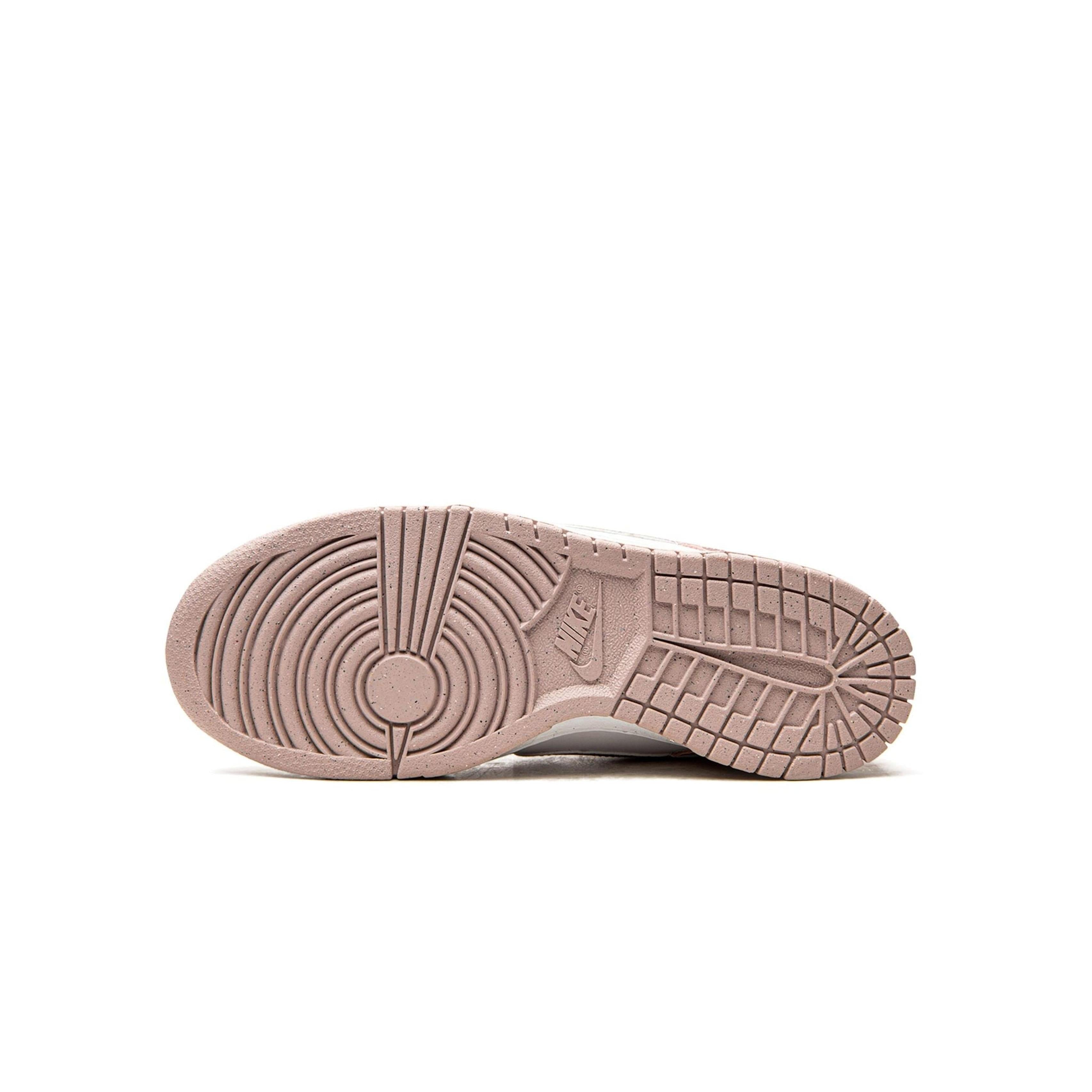 Nike Dunk Low Pink Velvet - Bucharest Kicks