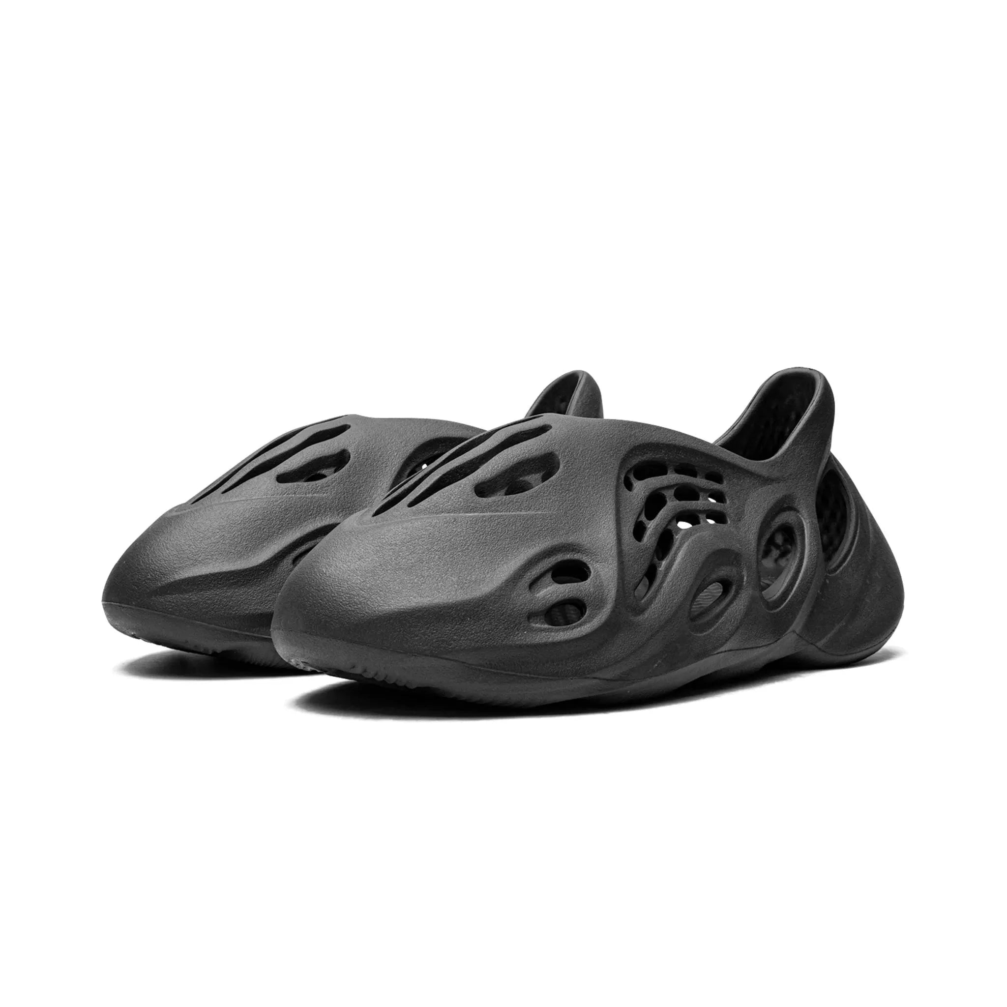 Yeezy Foam Runner Onix - Bucharest Kicks