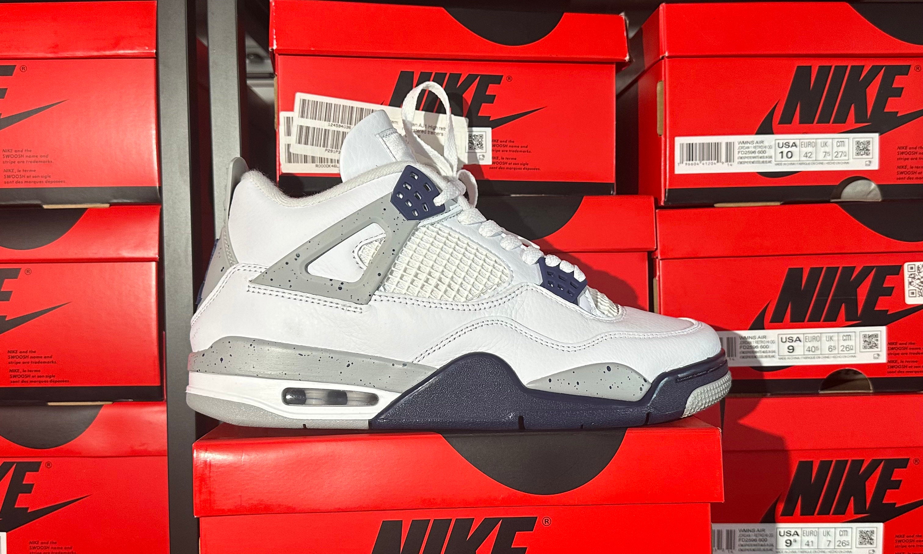 Air Jordan 4 Navy 42