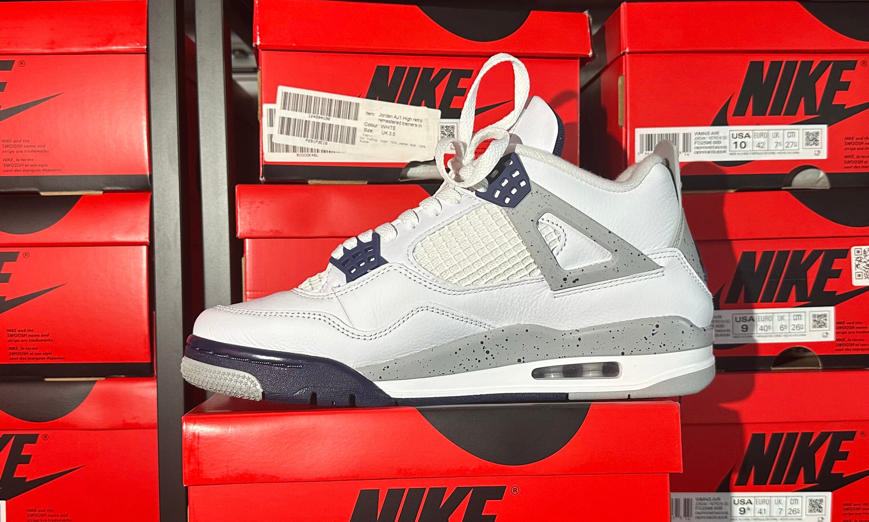 Air Jordan 4 Navy 42