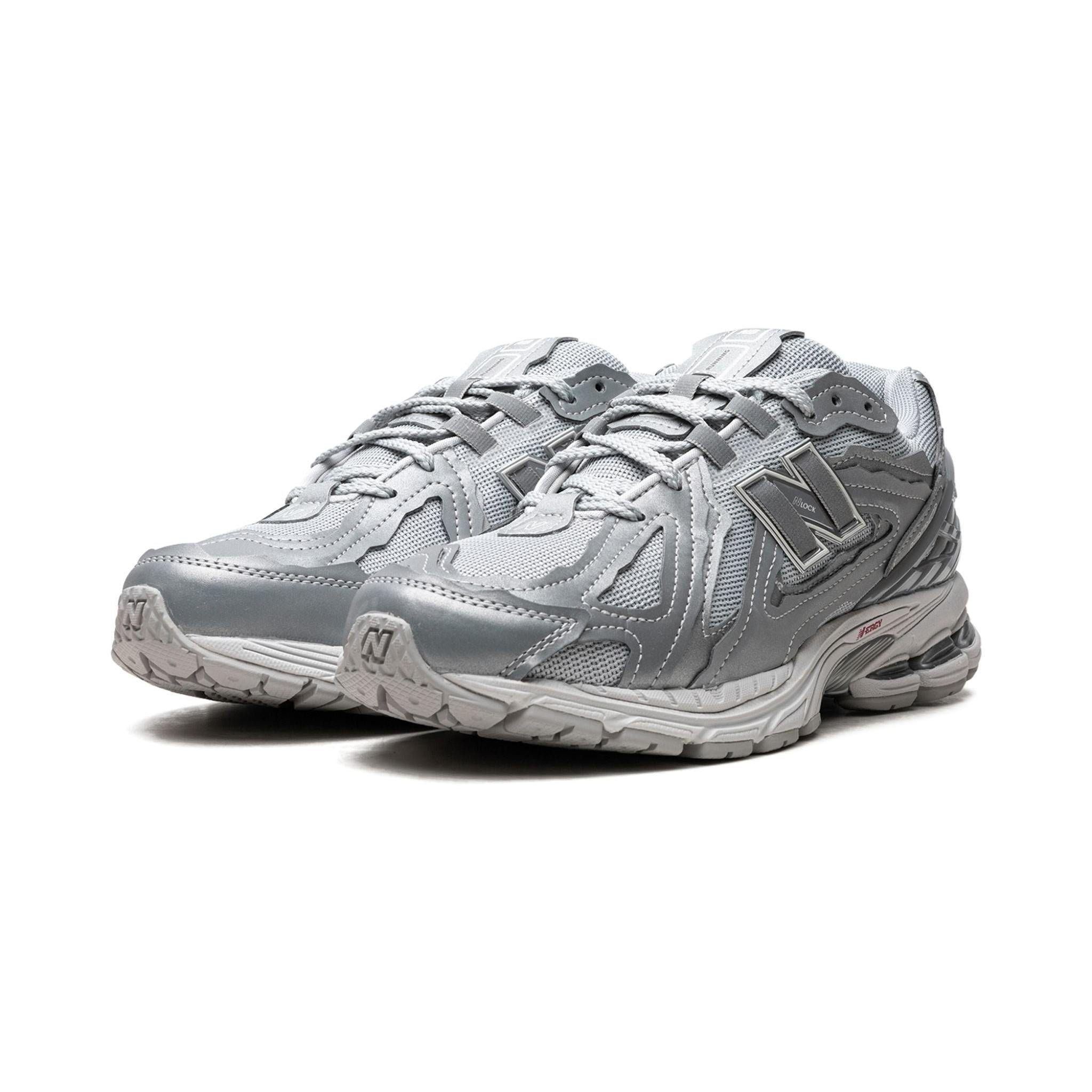 New Balance 1906D Silver Protection - Bucharest Kicks