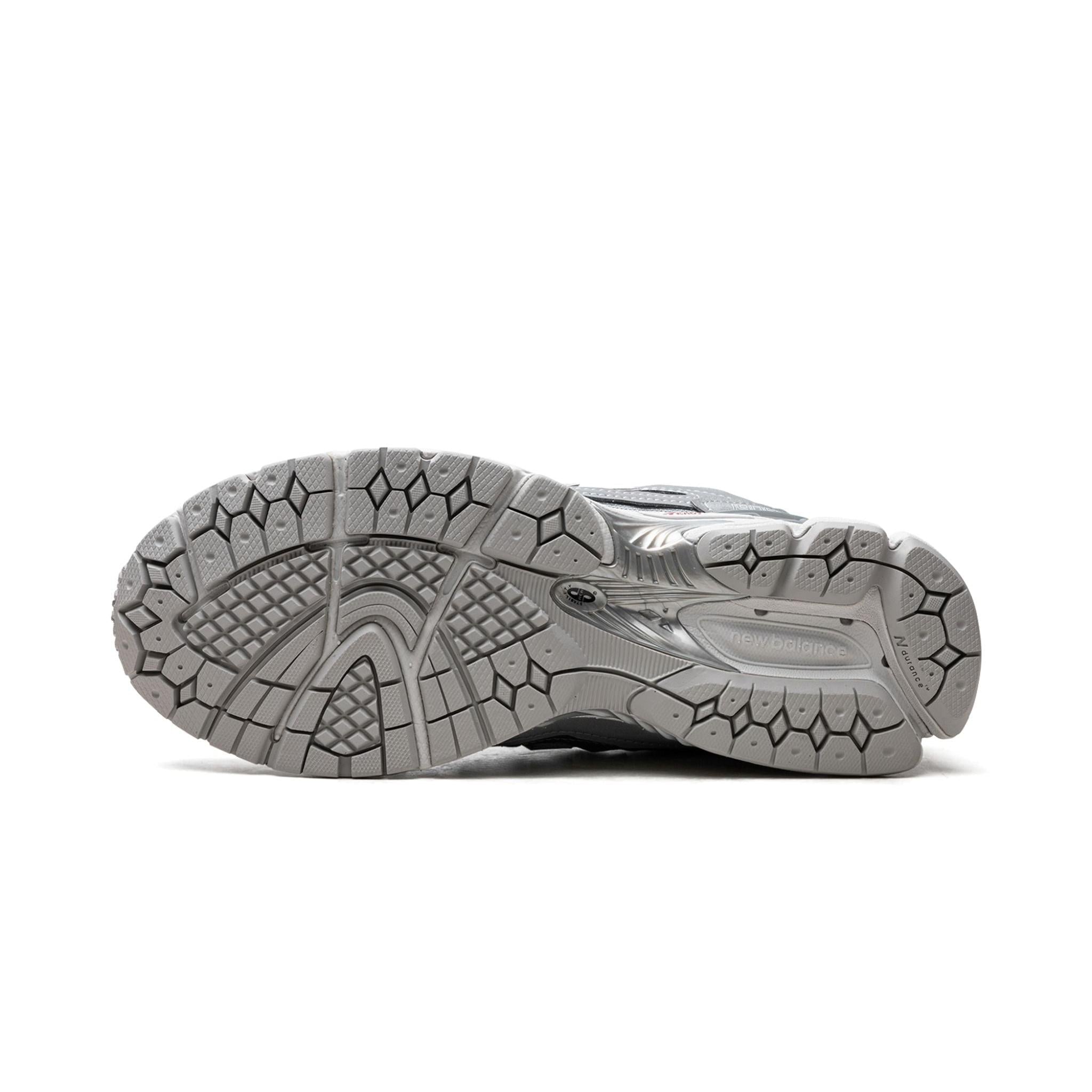 New Balance 1906D Silver Protection - Bucharest Kicks