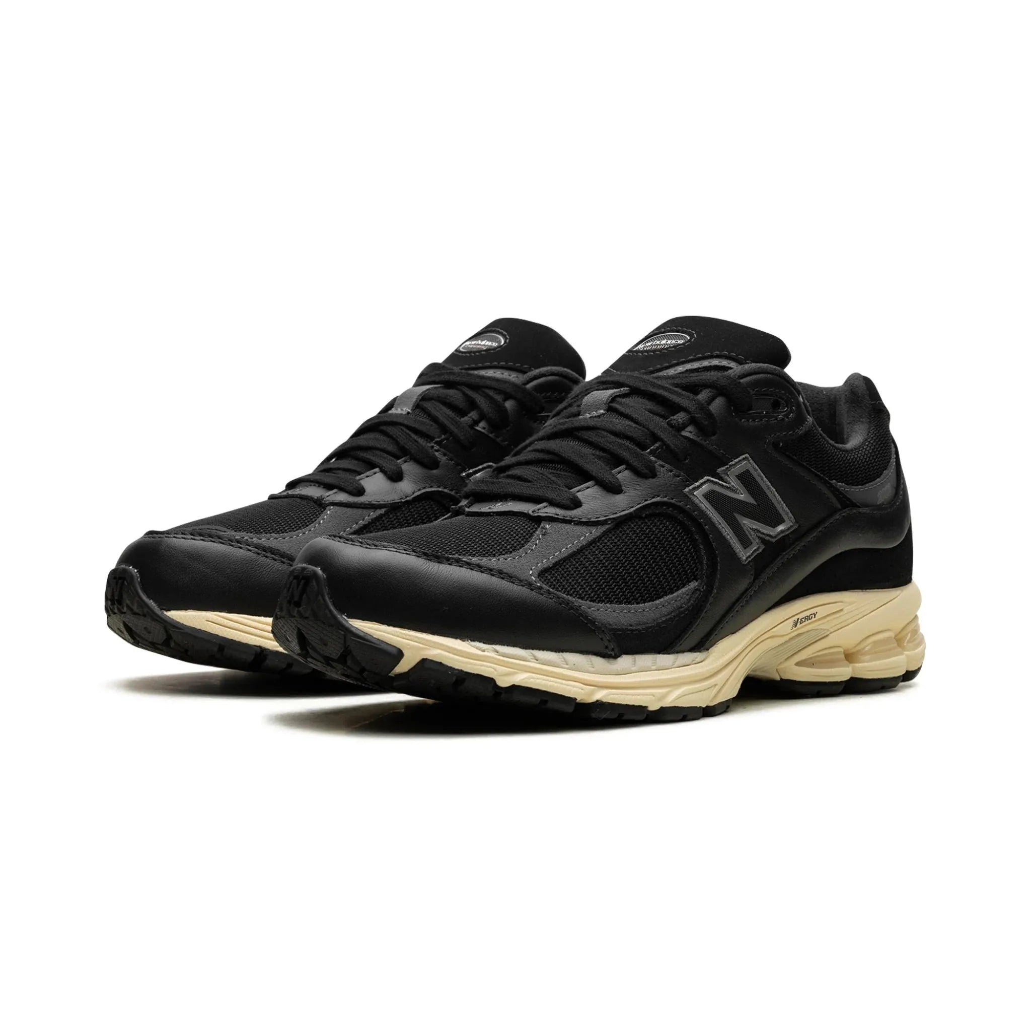 New Balance 2002R Vintage Black White - Bucharest Kicks