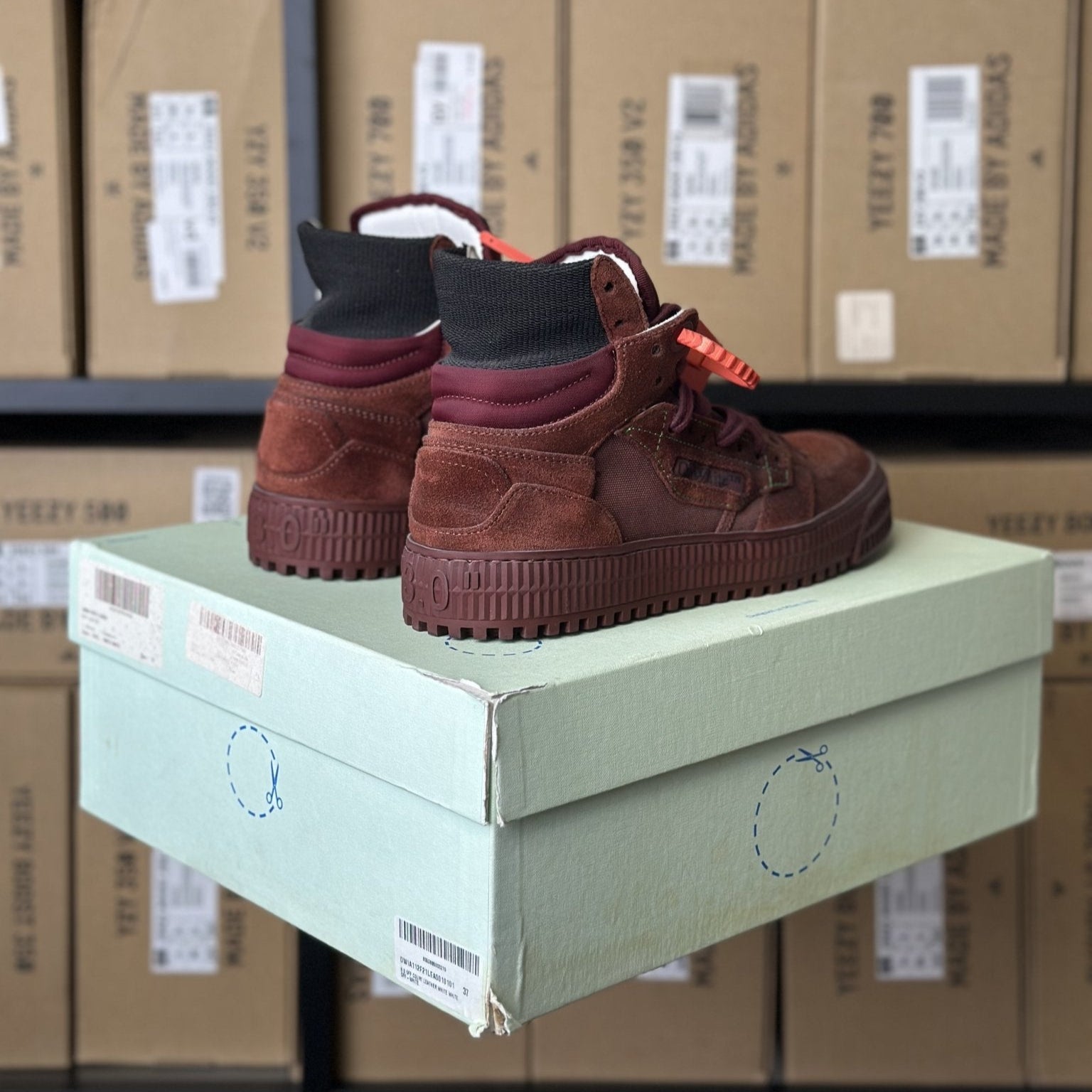 Off - White Court 3.0 Rosu - 37 - Bucharest Kicks