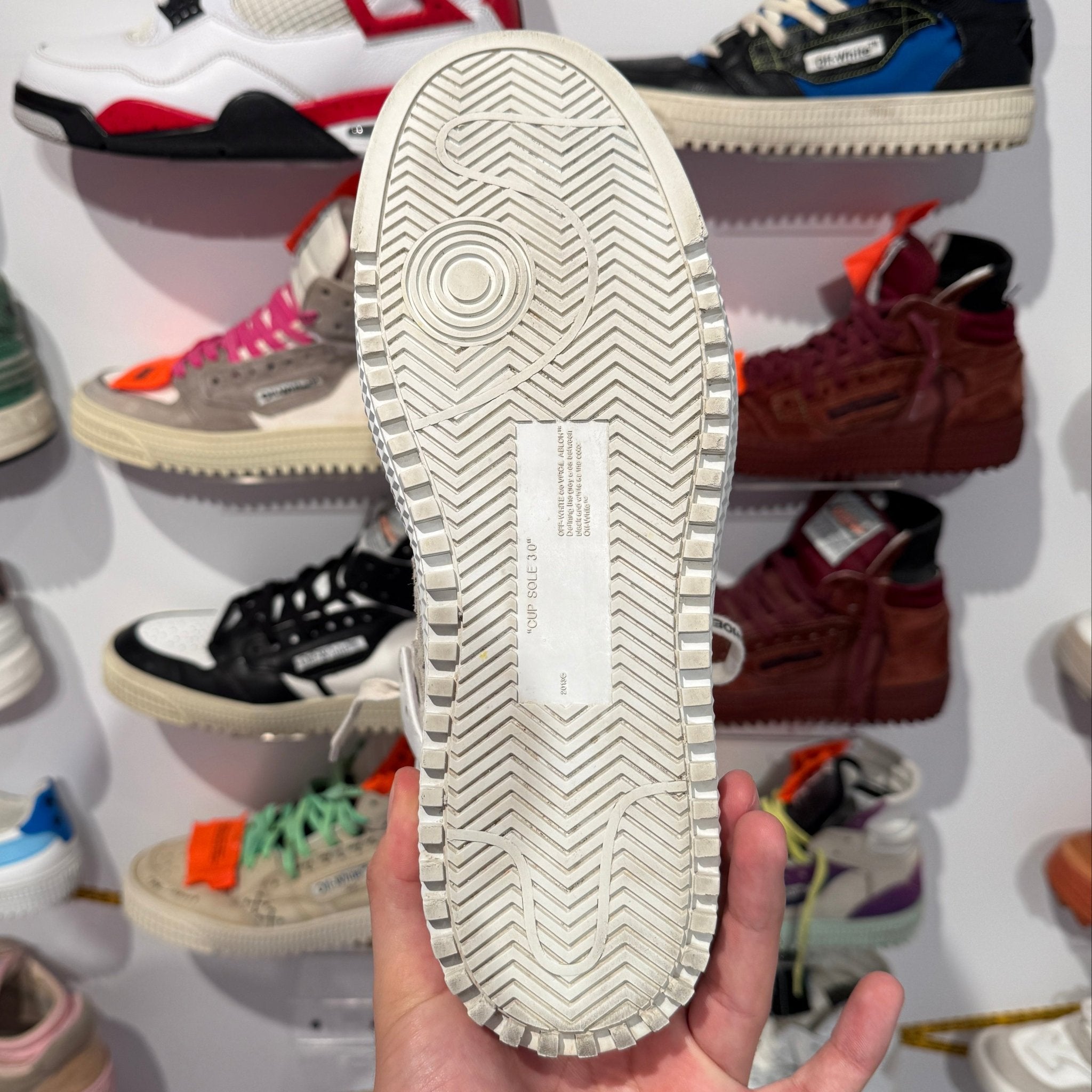 Off - White Court 3.0 White Pink - 41 - Bucharest Kicks